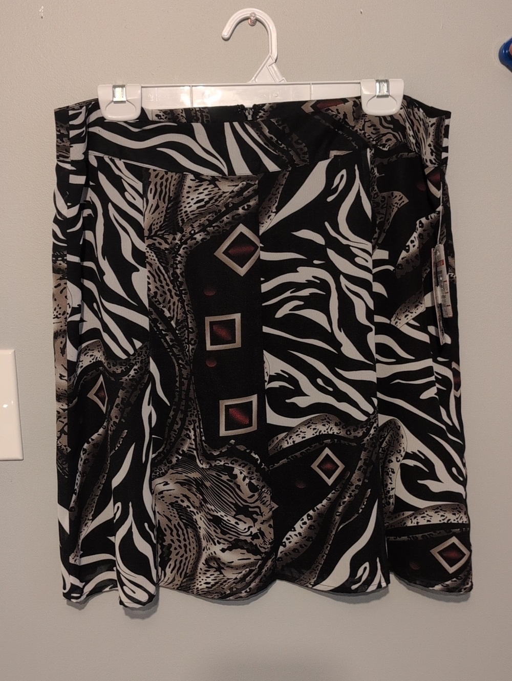 Black and White A-Line Animal Print Skirt